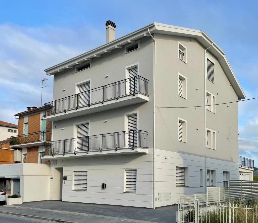 Otium Rooms / Camere E Appartamenti Morrovalle Exterior foto